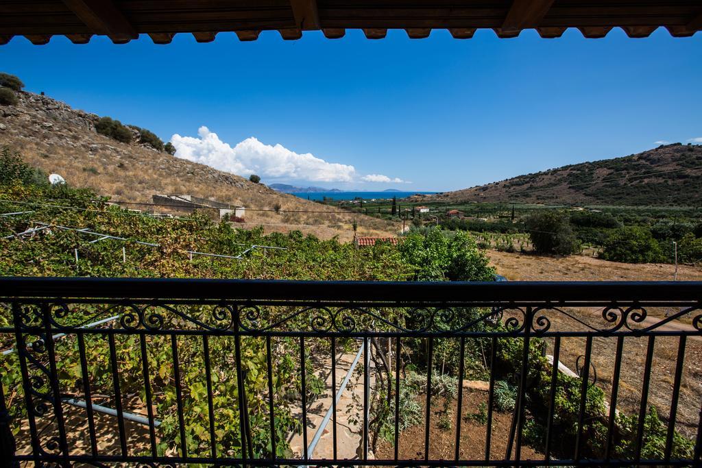 Pontinos Villa Míloi Rum bild