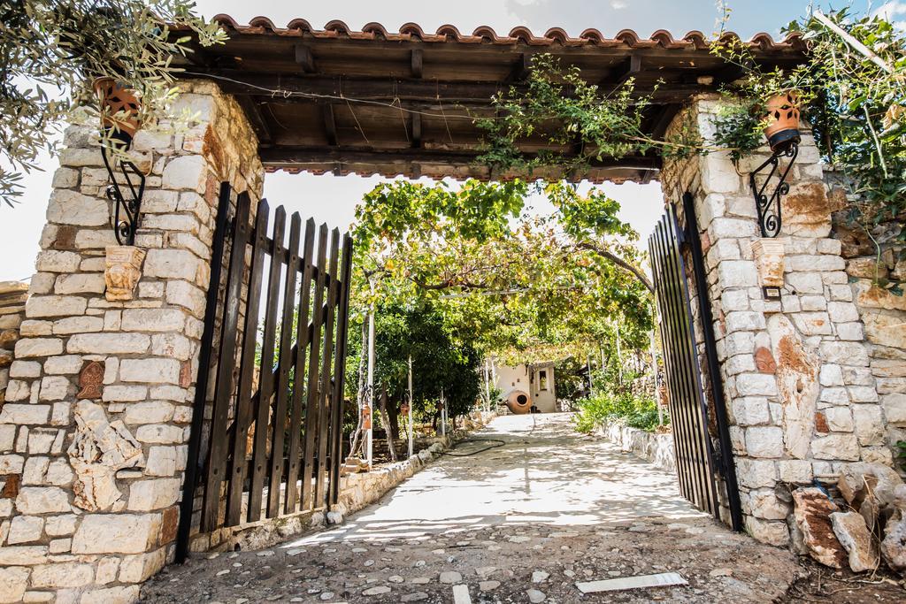 Pontinos Villa Míloi Rum bild