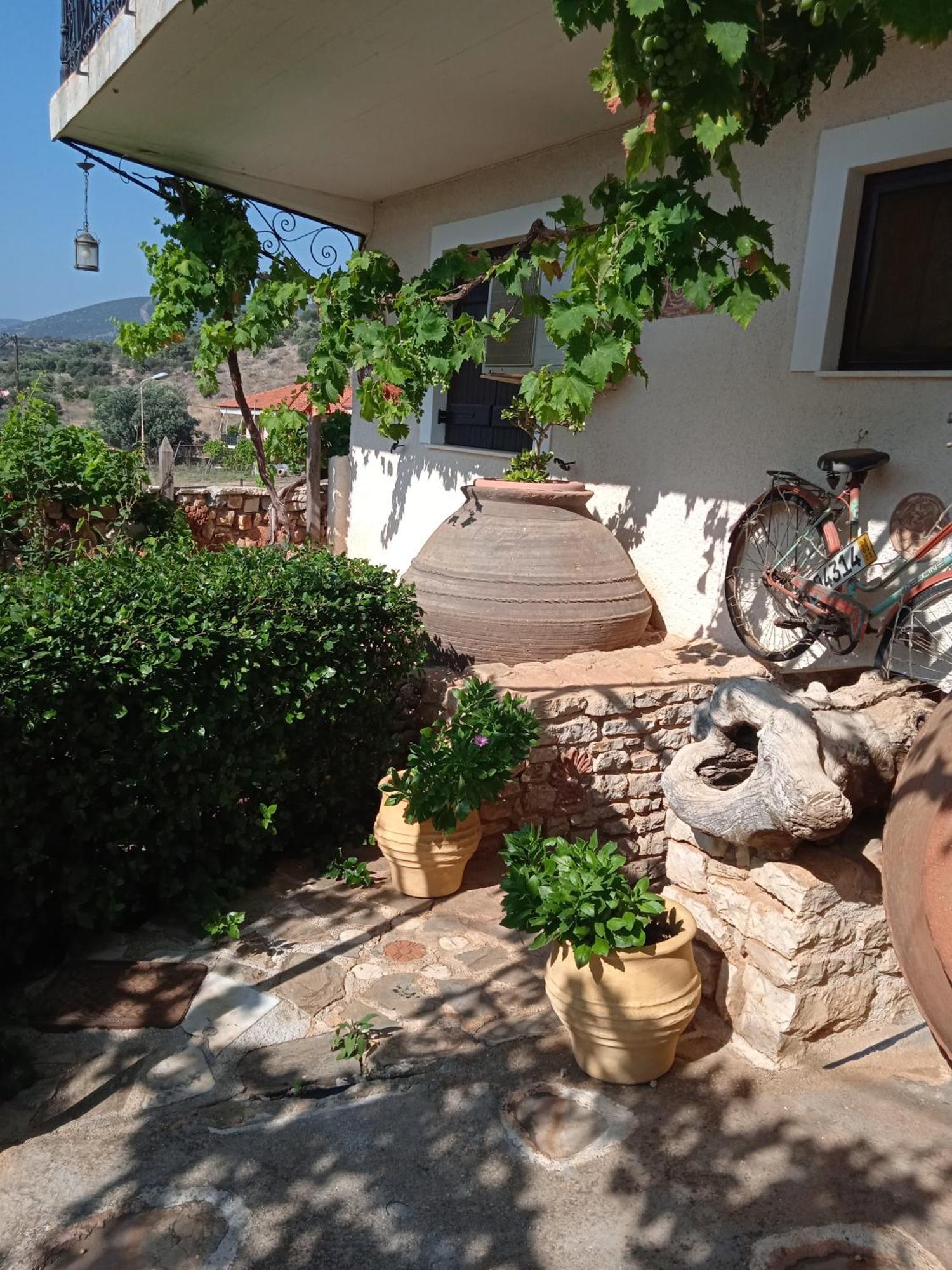 Pontinos Villa Míloi Exteriör bild