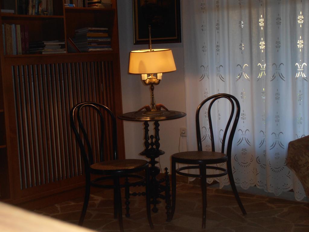 Pontinos Villa Míloi Exteriör bild